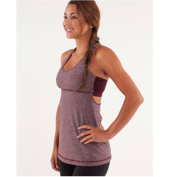 lululemon athletica Tops - Lululemon racer back top w/ built in bra